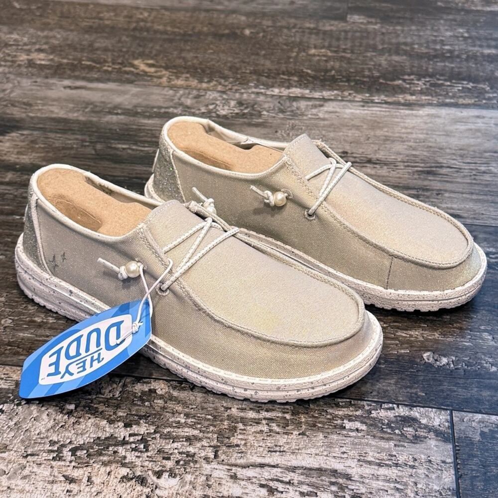 Hey Dude Loafers Shoes Womens Size 6 Ivory Wendy Celestial Shine Beach Comfy NEW